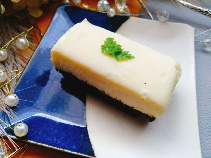 ずっしりなめらかなホワイトチョコ生タルト