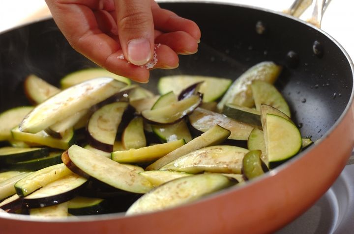 夏野菜のトマトソーススパゲティーの作り方1