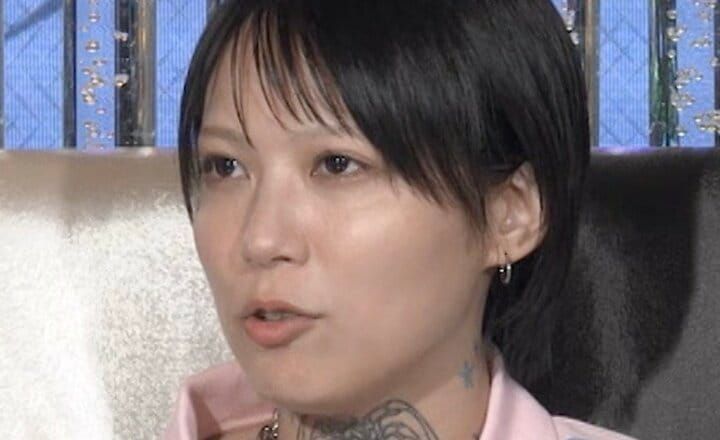 【写真・画像】“全身タトゥー”の元国民的アイドル「メンバーの結婚発表で、運営に不信感…」グループ脱退理由を告白 1枚目