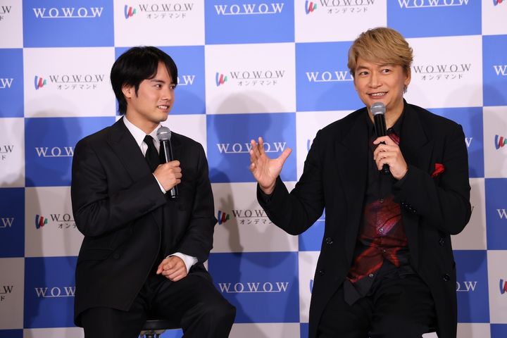 香取慎吾、初共演・赤楚衛二を「かっこいい子」と絶賛！ シリアスな役どころも最後は熱いハグ