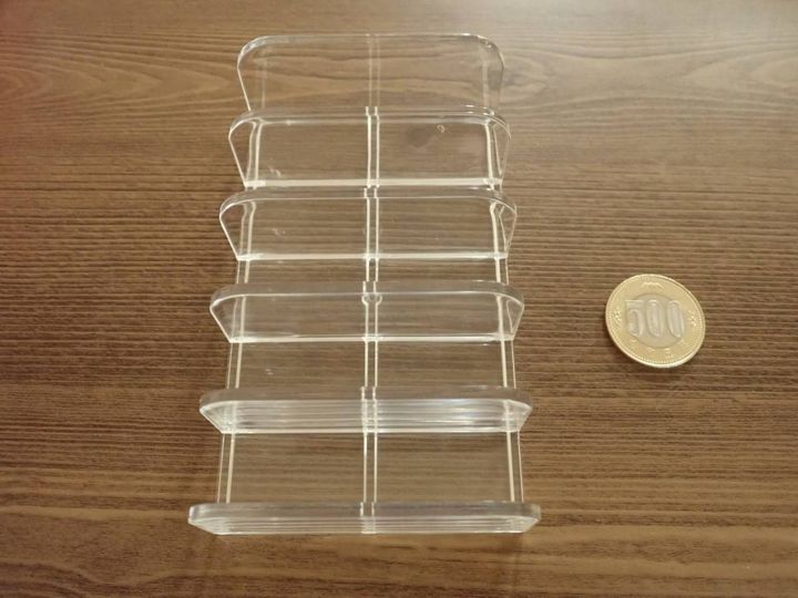 ダイソー：透明収納仕切り
