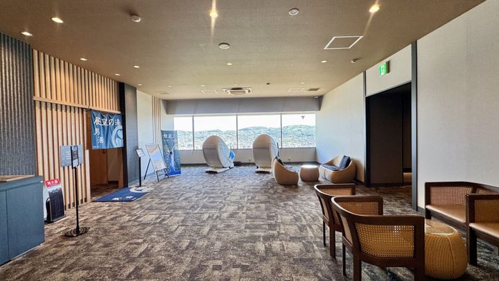 「大江戸温泉Premium 長崎ホテル清風」湯上りラウンジの様子