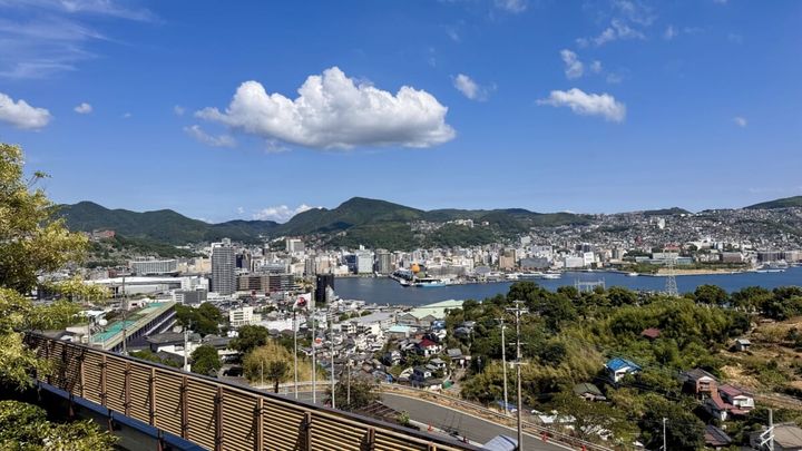 「大江戸温泉Premium 長崎ホテル清風」大浴場「満天の湯」からの眺め