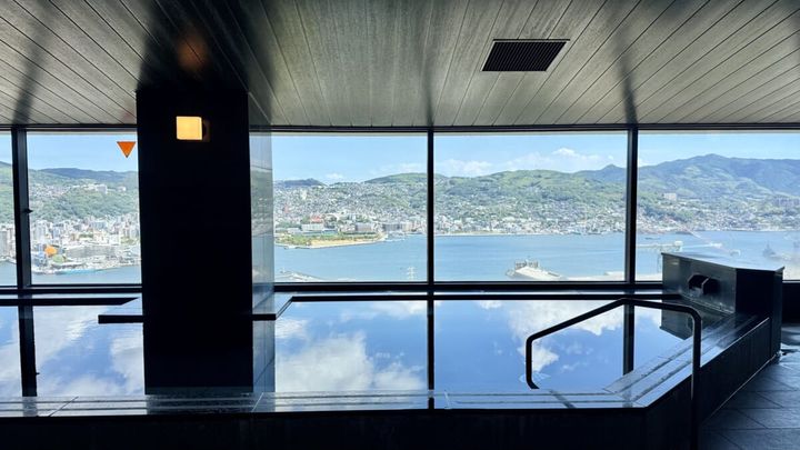 「大江戸温泉Premium 長崎ホテル清風」展望の湯内湯１
