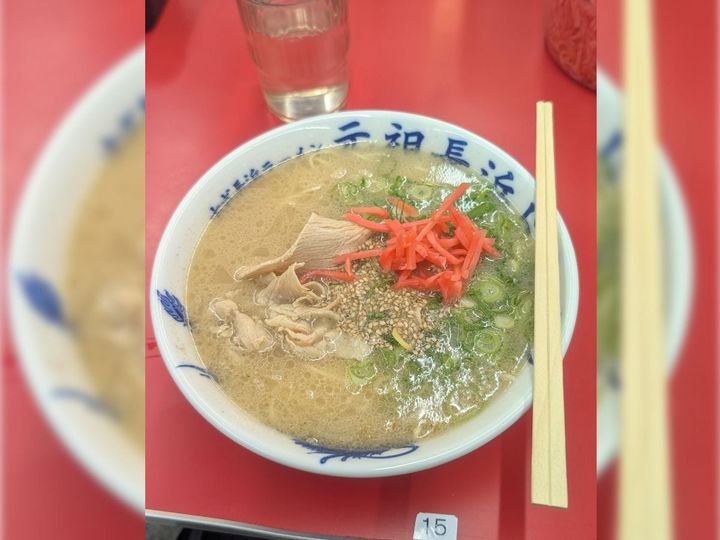 安定の味と雰囲気！誰もが気軽に立ち寄れるTHE長浜ラーメン