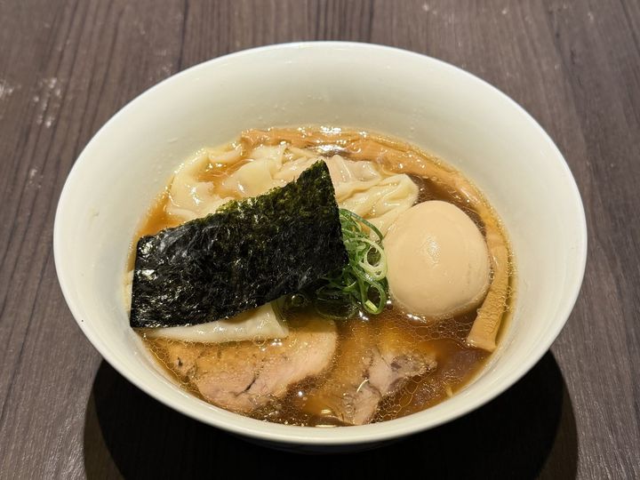 支那そばやの特製醤油らぁ麺
