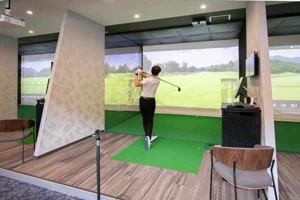 【千葉県】浦安市にインドアゴルフ練習場がオープン！世界基準の測定器「Trackman iO」を完備