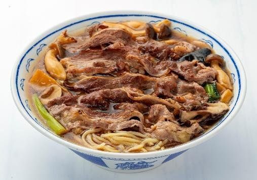 横濱一品香「焦がし醤油の炙り牛しゃぶ きのこあんかけ麺」