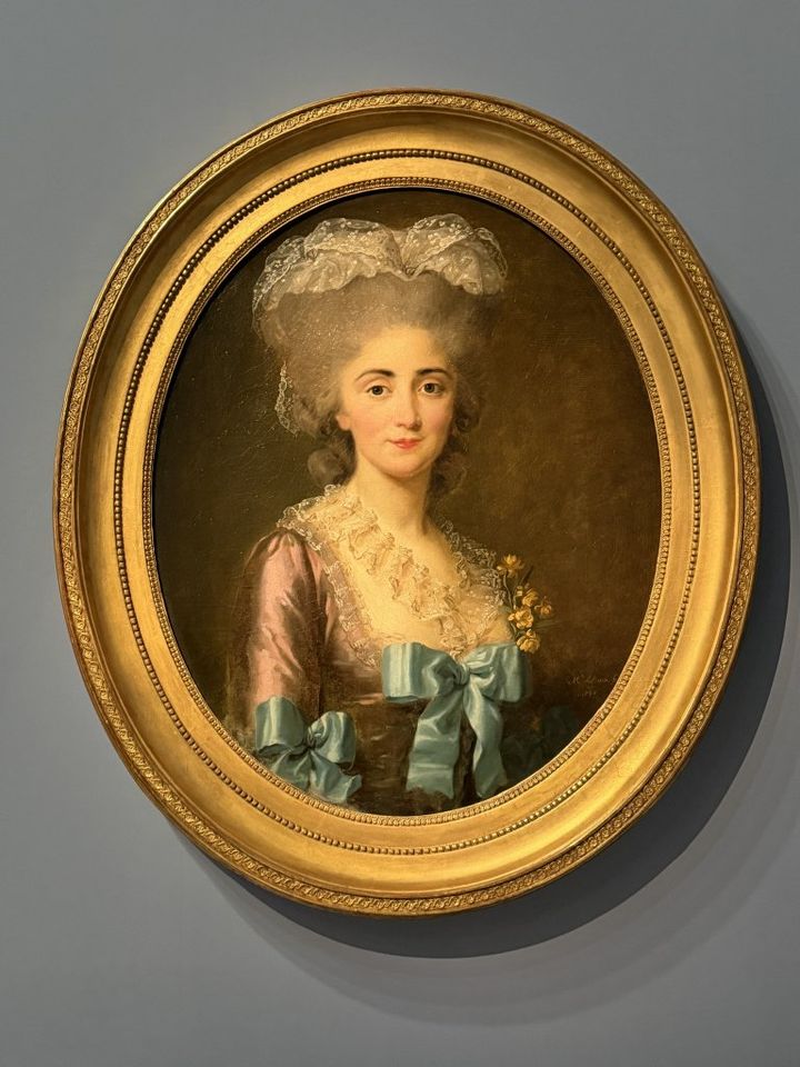 パリ・ガリエラ美術館へ。18世紀のフランスのファッション革命【夢見るパリ】