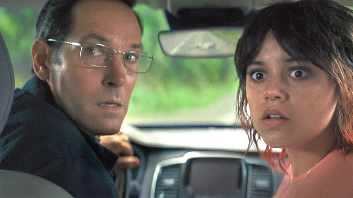 映画『ユニコーンを轢いた』メイン場面写真 （C） 2025 Monoceros Rights LLC. All Rights Reserved. width=