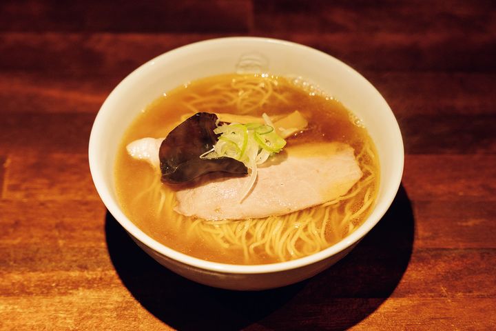 福岡〈麺道はなもこし〉特上中華そば