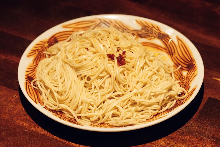 福岡〈麺道はなもこし〉紅い玉（追加麺）