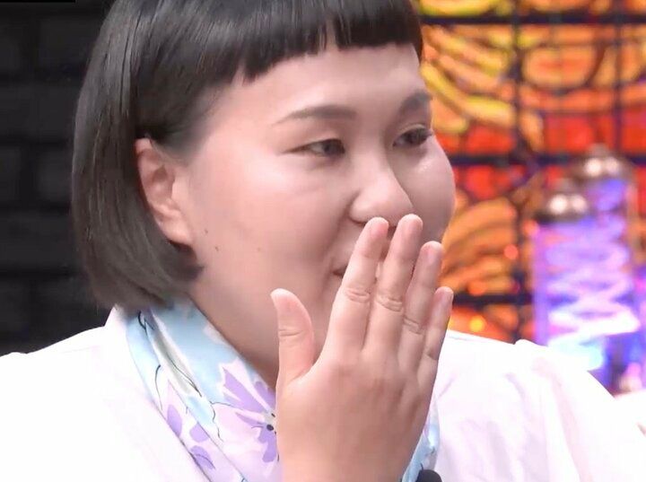 若手女性芸人、出会いを求め「仮面舞踏会」に参加