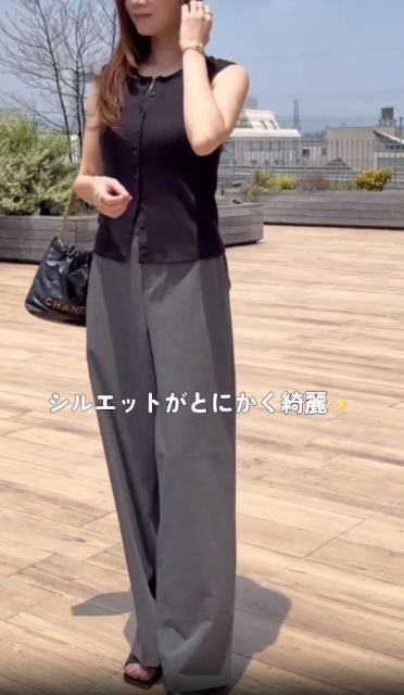 スマートイージーパンツ/ストライプを着たコーデ