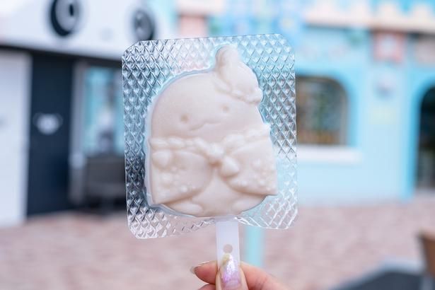 「Paradise Food Truck」の「キャラクター アイス(とかげ)」850円。ほかにも「リラックマ」と「いしよわちゃん」がラインアップされ、それぞれバニラ、ソーダ、チョコ味の3種類が楽しめる