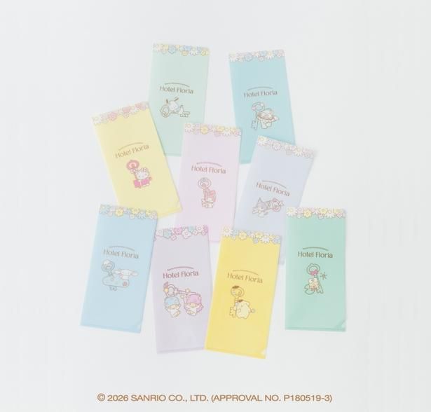 「チケットホルダー(全9種)」(各660円)