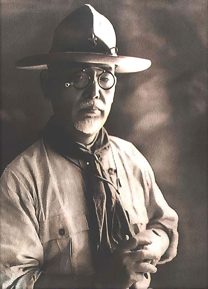 ボーイスカウトの制服姿の後藤新平、1924年ごろ