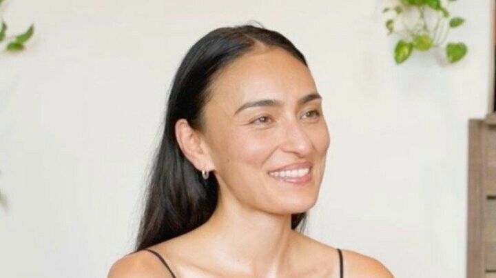 【写真・画像】「背中が笑顔に見える」 長谷川潤（40） 美背中あらわなヘルシースタイルに絶賛の声 秘訣も明かす 1枚目