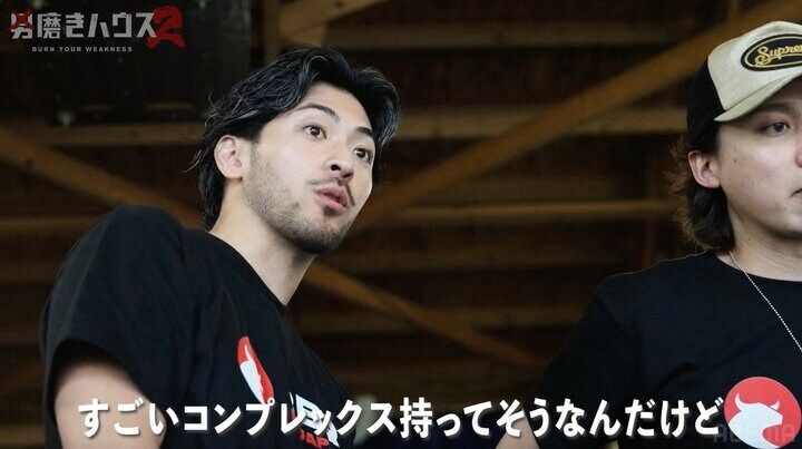 【写真・画像】「髪の毛抜けてるよ？」 “スチールウールヘア”とイジられた19歳大学生 大胆イメチェンを決意 2枚目
