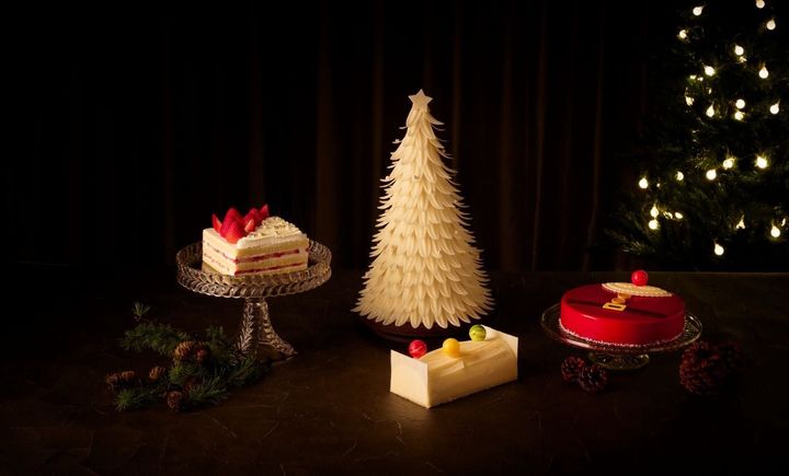 クリスマスケーキコレクション全4種とホワイトチョコレートツリー