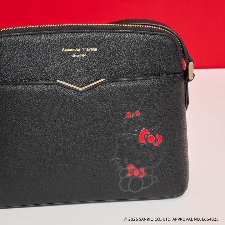 ハンドバッグ ゴールド金具と箔押しロゴ