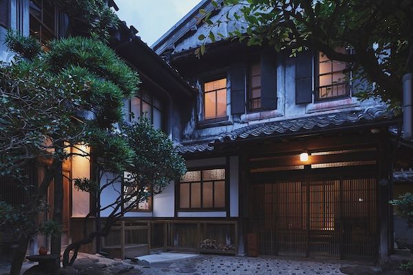 【長崎県長崎市】陶々亭が、長崎くんちの奉納踊を間近で堪能できる桝席をセットにした宿泊プランを販売