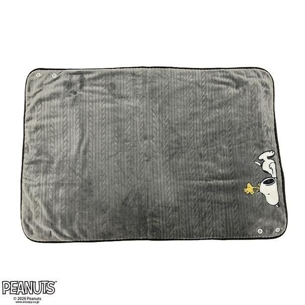 「4WAYケープ」(1650円)