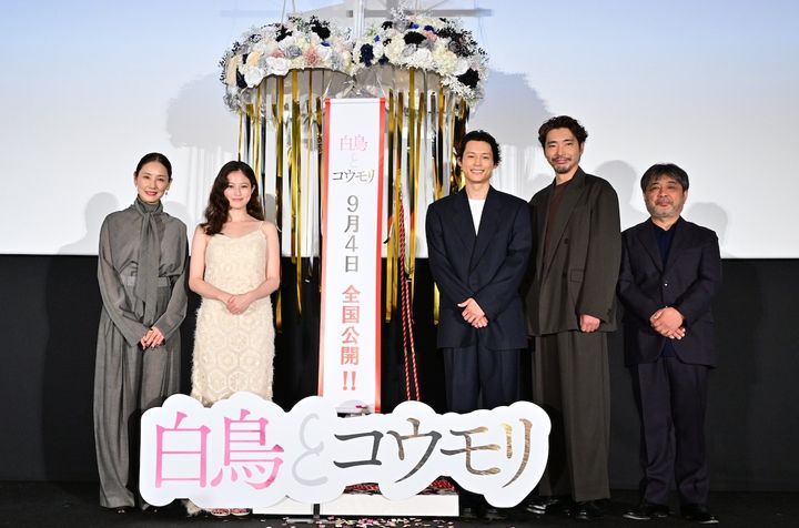 映画『白鳥とコウモリ』公開前夜祭 （C）2026「白鳥とコウモリ」製作委員会 width=
