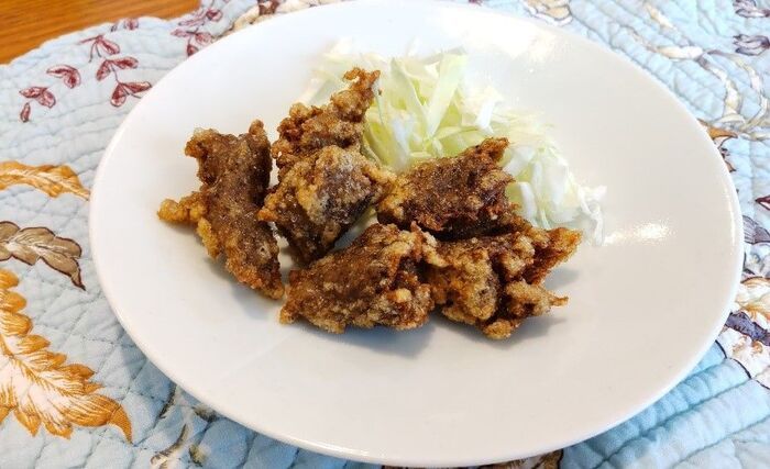 こんにゃくをギュッと絞ると…まるでお肉に！？噂の裏ワザを試してみたら、超絶美味だった。