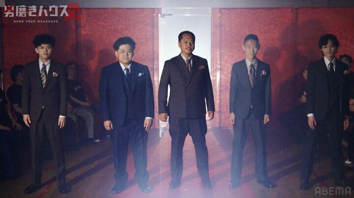 【写真・画像】“171cm”スタイル抜群看護師、勤務姿から一変のぴったりニット姿に「美人すぎる」「マジでかわいい」 2枚目