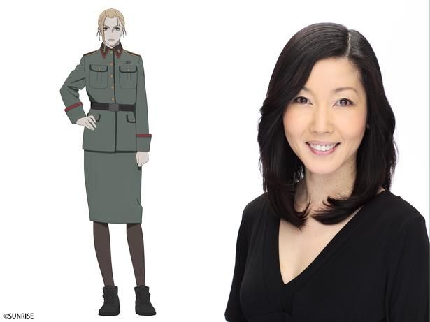 安藤麻吹が、アッシュの謎を追いATパイロットとして危険な強行降下作戦に同行するマキを演じる [c]SUNRISE