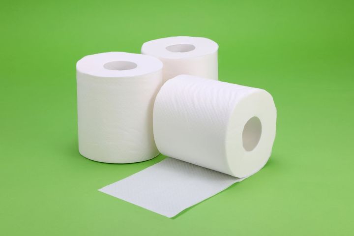 トイレットペーパーを簡単に持ち運ぶ方法とは？（画像はイメージ）