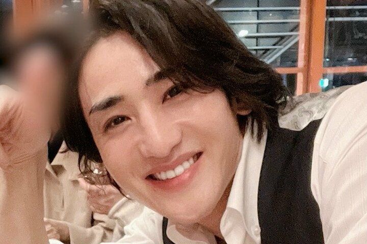【写真・画像】DV男、SMクラブの客、19歳下ホスト…バツ5女性、波乱万丈な半生を経てたどり着いた“6度目の夫” 1枚目