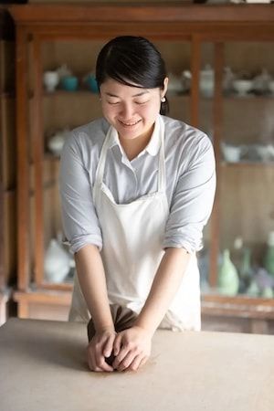 うつわと焼き菓子の店「うみとじかん」大分の素材を生かしたクッキー9種入り缶を発売