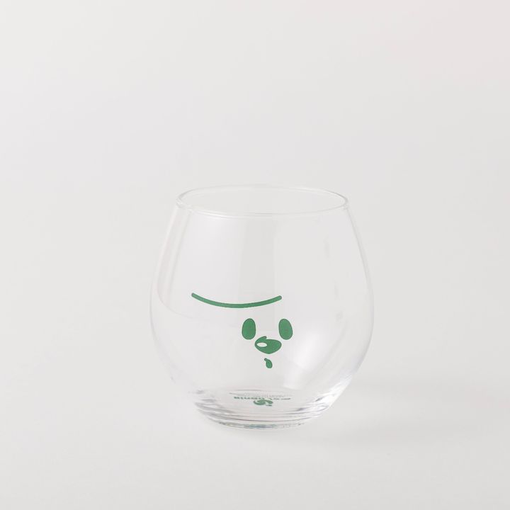 メメルの顔をシンプルな線で描いたグラス