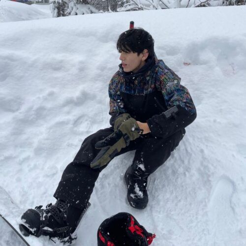 【イケメンのリアル私生活】田邉和也のギャップがスゴい！0歳から雪山遊び…今もスキー場で滑り倒すモデル兼現役高校生バレー部員の「意外すぎる素顔」