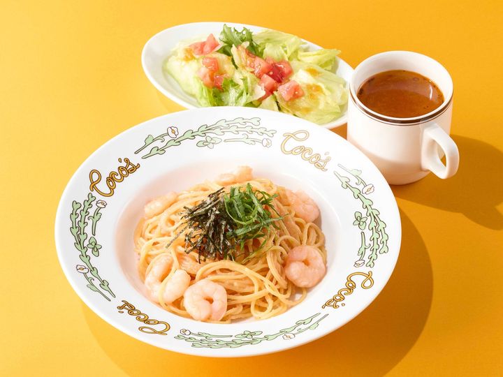 ぷりぷり海老と明太子のパスタランチの盛り付け