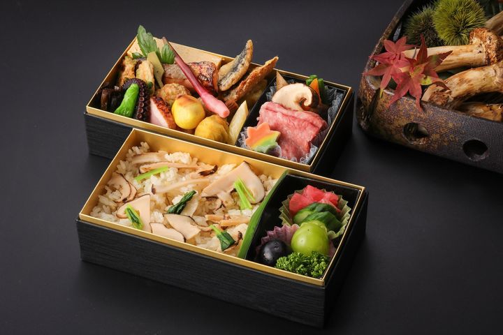 松茸弁当の二段重