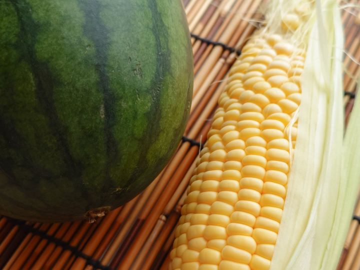 スイカとトウモロコシは食べ合わせが悪い？（画像はイメージ）