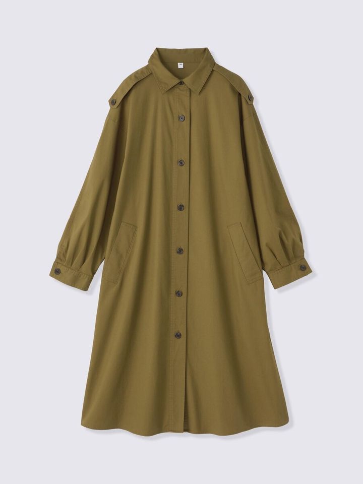 カーキ色のユーティリティシャツワンピース