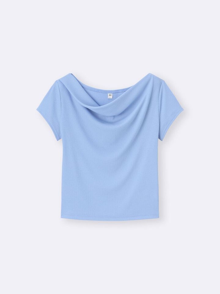 水色のドレープネック半袖Tシャツの正面