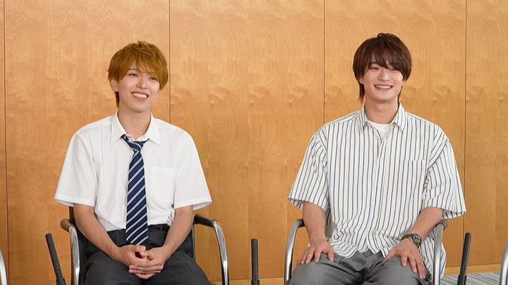 深田竜生さんと浮所飛貴さんのインタビューカット