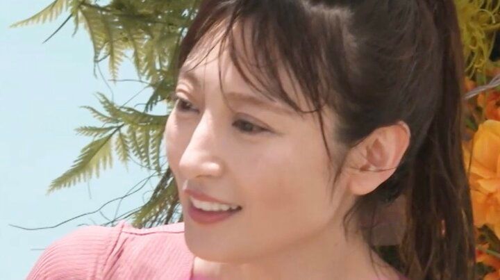 【写真・画像】44歳の今もグラビア現役 熊田曜子、ずぶ濡れ姿で抜群スタイル披露「◯◯◯◯」「◯◯◯◯」 1枚目