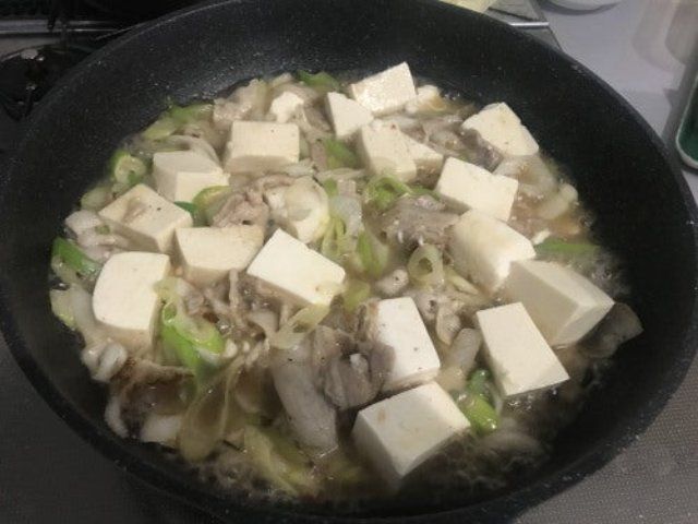 「長ねぎと豚バラの塩麻婆豆腐」レシピ
