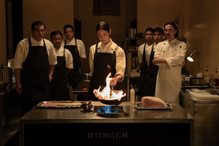 格差問題にも踏み込んだNetflix映画『ハンガー：飽くなき食への道』独占配信中