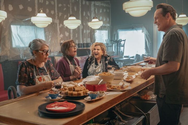 亡き母を偲んでレストランを開店。Netflix映画『マンジャーレ！ ～ノンナのレストランへようこそ～』独占配信中