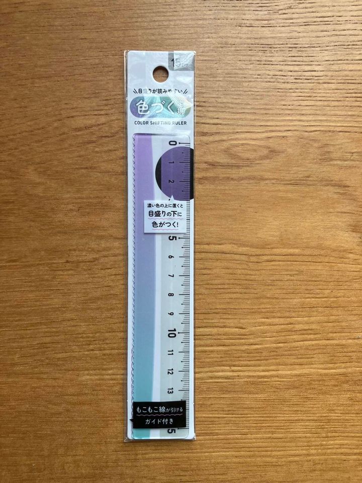 セリア：色づく定規 15cm