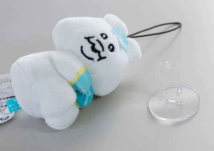 高さ約7～12cmのぬいぐるみを立たせて、ディスプレイや撮影を楽しめる