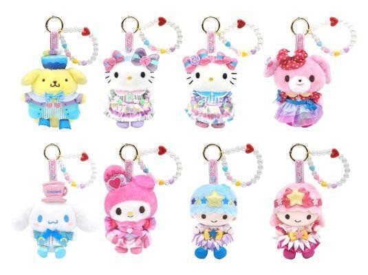 パレードコスチューム姿の8キャラクター