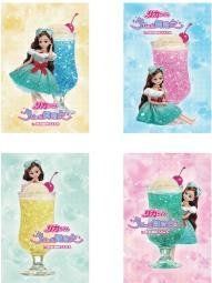 クリームソーダグラス型ドレスを着たリカちゃんが描かれたコラボグッズのパッケージイラスト